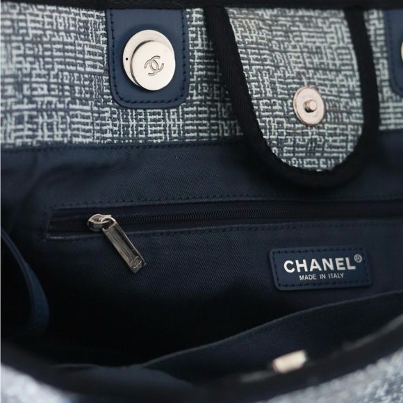 CHANEL Woven Straw Raffia Medium Deauville Tote Blue - Picture 10 of 11